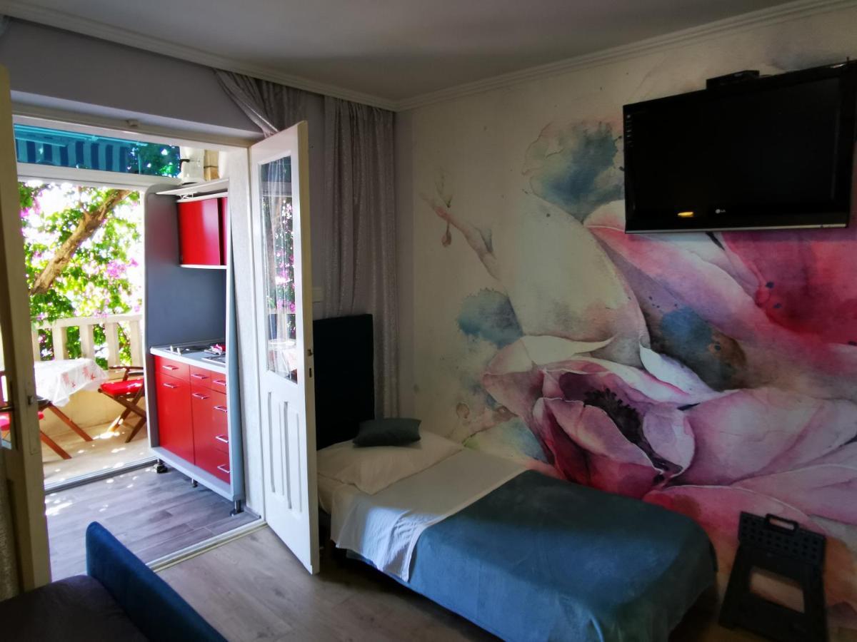 Villa Bose- Apartmani Luka Sodan Brela Exterior foto